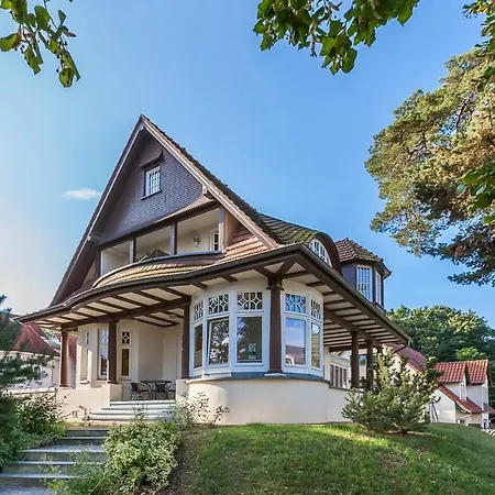 Strandvilla Krabbe 12 Апартаменты Больтенхаген